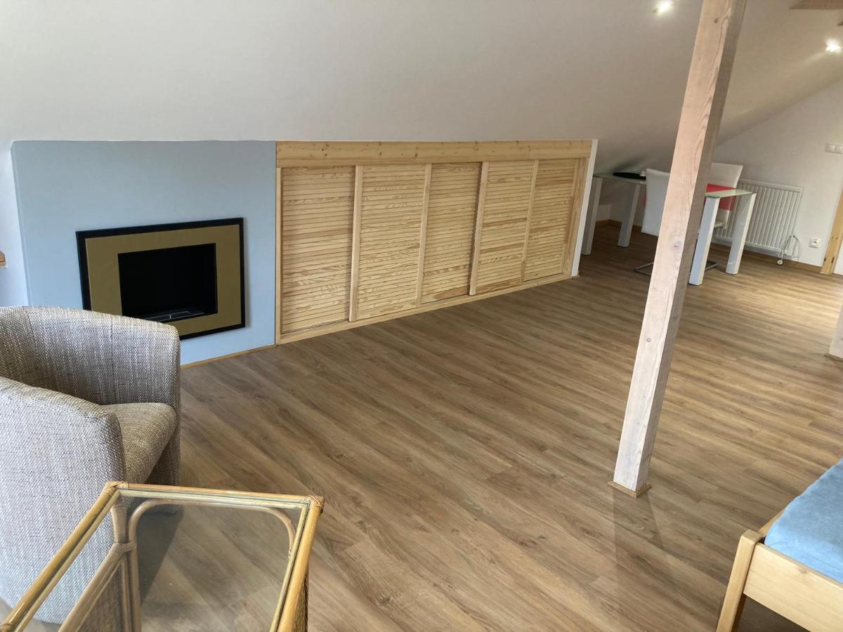 Apartamento Dum U Lipky Světlá nad Sázavou Exterior foto